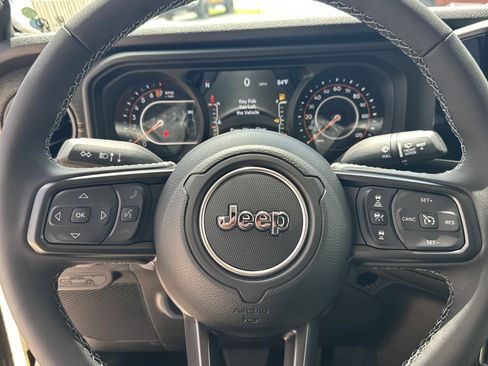 New 2026 Jeep Gladiator Willys AWD/4WD image 14