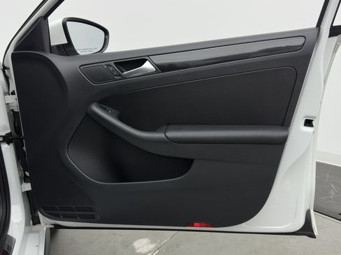 Used 2014 Volkswagen Jetta GLI Edition 30 FWD image 34
