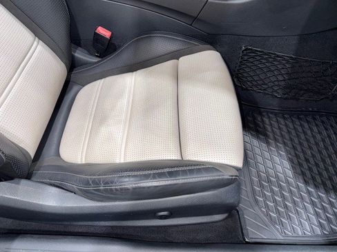 Used 2017 Mercedes-Benz C 63 AMG Cabriolet image 77