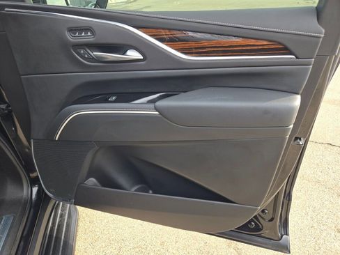 Used 2024 Cadillac Escalade Premium Luxury w/ LPO, Floor Liner Package image 6