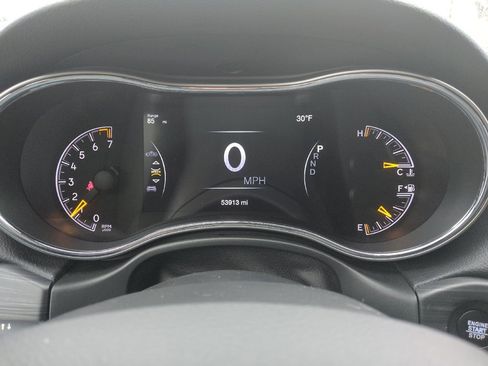 Used 2020 Jeep Grand Cherokee Altitude image 23