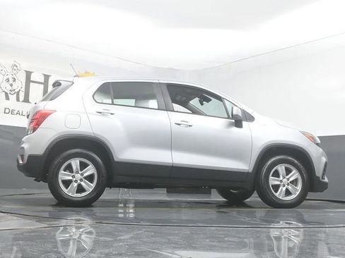 Used 2018 Chevrolet Trax LS image 53