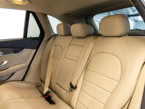 Used 2020 Mercedes-Benz GLC 300 GLC 300 image 20