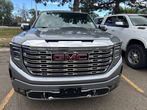 Used 2024 GMC Sierra 1500 Denali AWD/4WD image 4