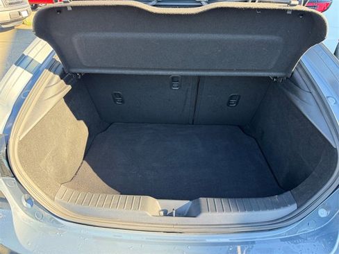 Used 2023 MAZDA MAZDA3 s image 32