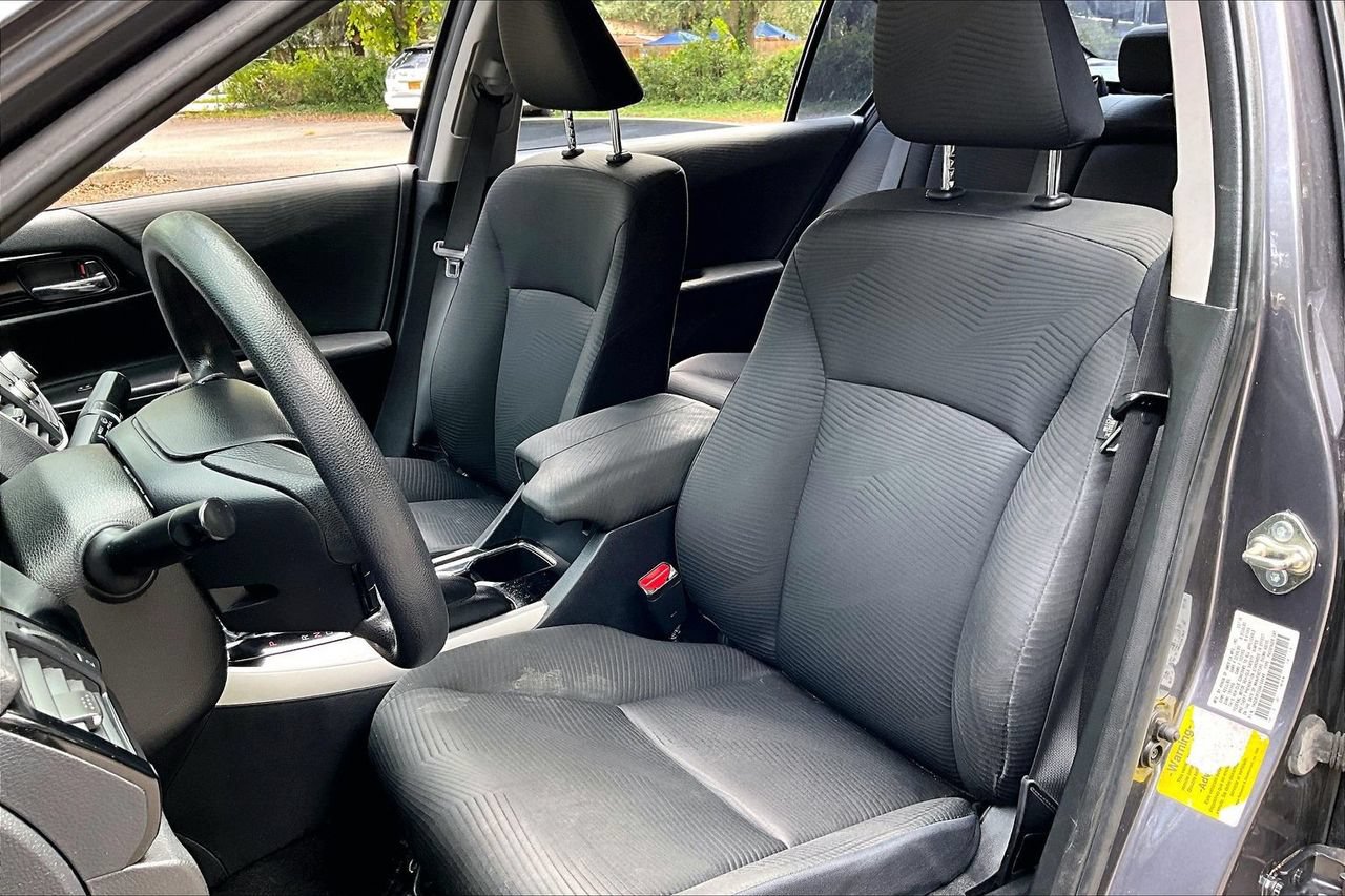 Used 2016 Honda Accord LX image 18