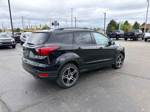 Used 2019 Ford Escape SEL AWD/4WD image 3