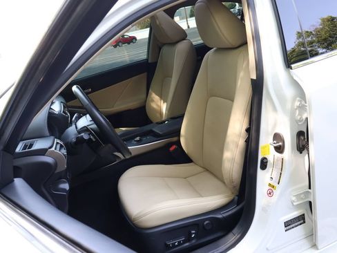 Used 2015 Lexus IS 250 AWD w/ Navigation System Package image 36