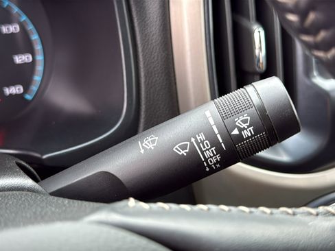 Used 2019 GMC Canyon Denali image 18