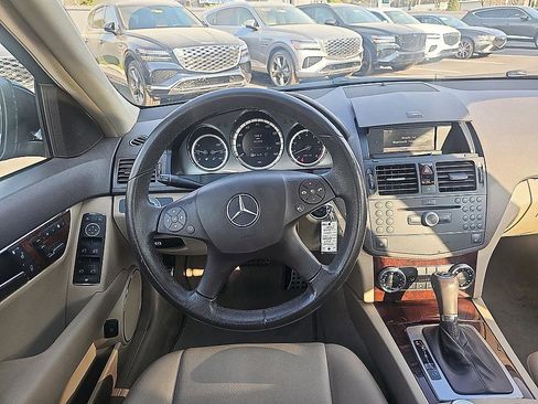 Used 2009 Mercedes-Benz C 300 Sedan image 16