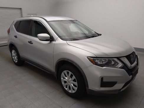 Used 2018 Nissan Rogue S FWD image 13