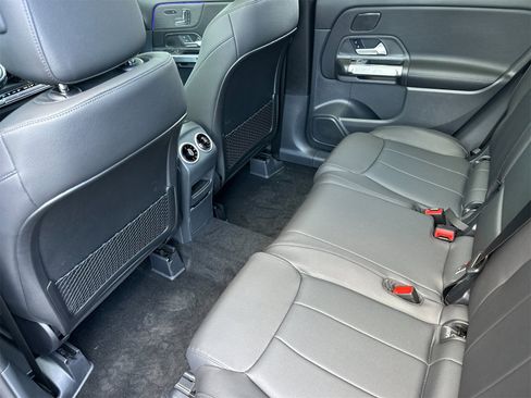 New 2026 Mercedes-Benz GLB 250 image 12