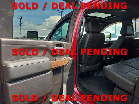 Used 2020 Chevrolet Silverado 2500 High Country w/ Z71 Off-Road Package AWD/4WD image 13