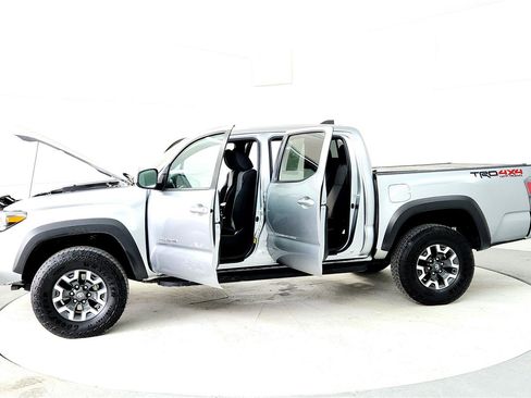 Certified 2023 Toyota Tacoma TRD Off-Road image 10