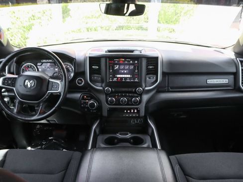 Used 2020 RAM 1500 Big Horn AWD/4WD image 25