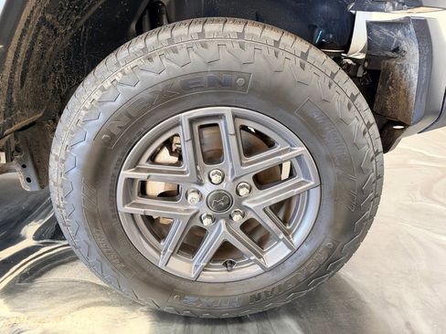 Used 2024 Jeep Wrangler Unlimited Sport AWD/4WD image 25