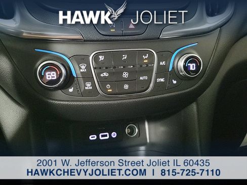 Used 2024 Chevrolet Equinox LT FWD image 17