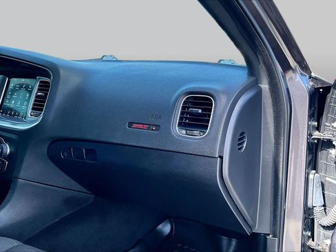 Used 2020 Dodge Charger Scat Pack RWD image 17