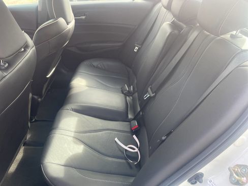 Used 2020 Acura ILX w/Premium 4dr Sedan Package image 11