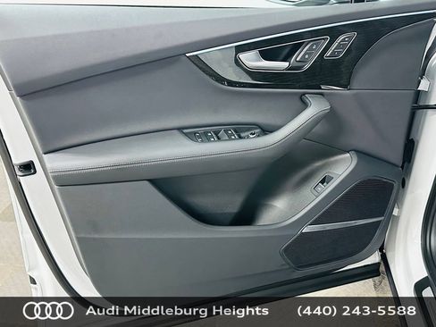 Certified 2025 Audi Q7 2.0T Premium w/ Premium Plus Package AWD/4WD image 31