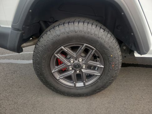 Used 2022 Jeep Wrangler Unlimited Sport AWD/4WD image 11