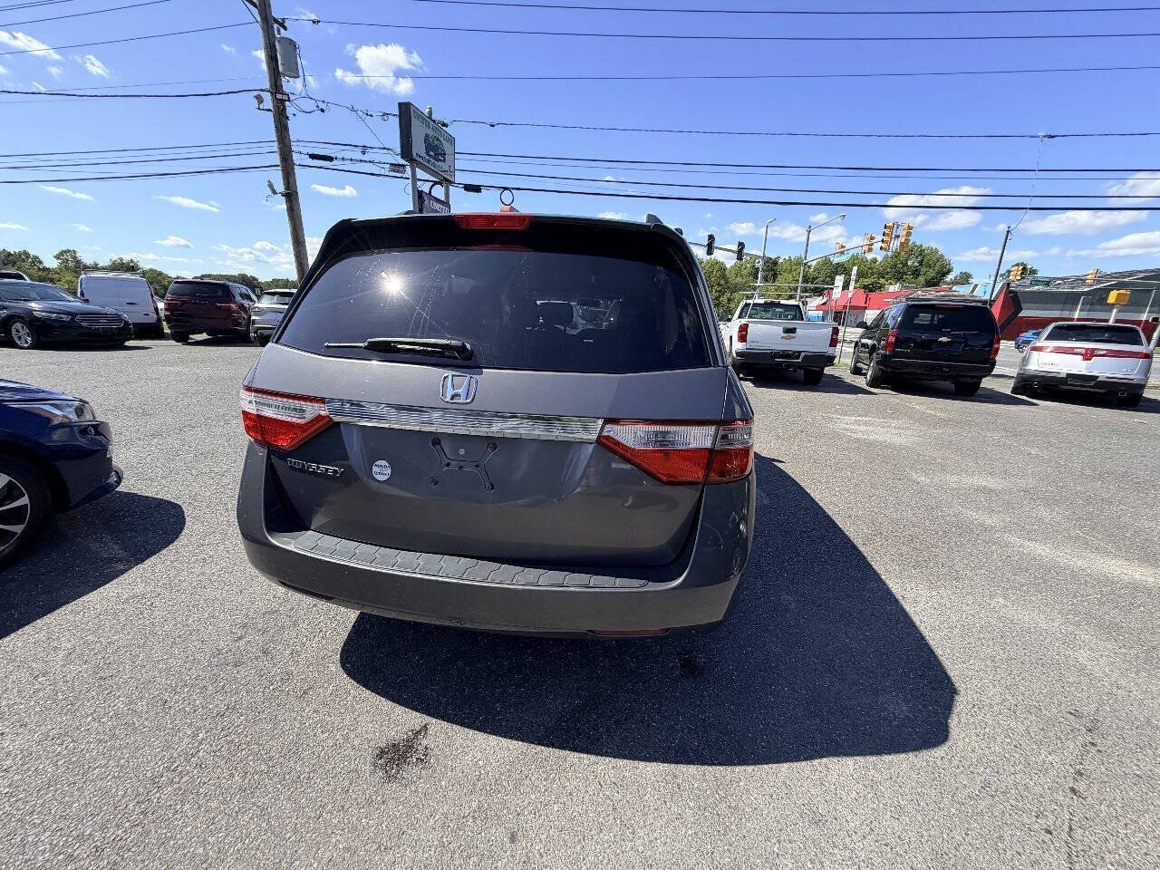 Used 2011 Honda Odyssey EX image 19