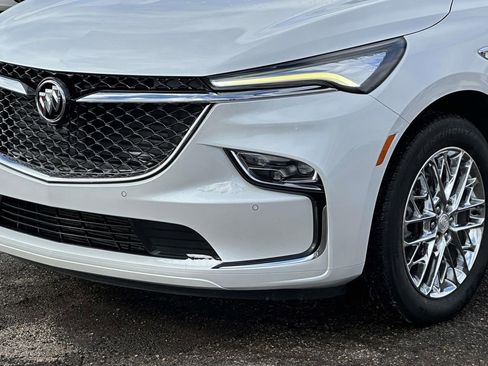 Certified 2023 Buick Enclave Avenir w/ Avenir Technology Package image 7