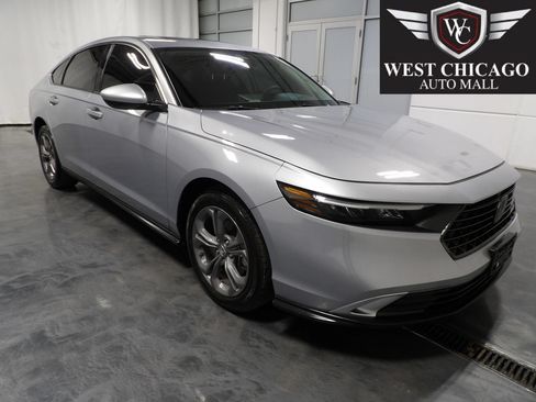 Used 2024 Honda Accord EX image 1