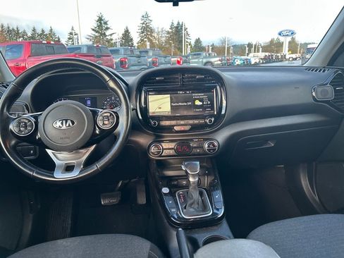 Used 2020 Kia Soul EX image 15