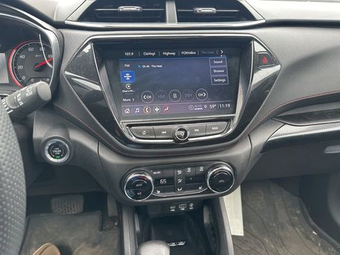 Used 2023 Chevrolet TrailBlazer RS w/ Sun and Liftgate Package image 8