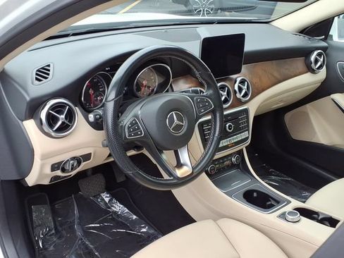 Used 2019 Mercedes-Benz GLA 250 4MATIC image 5