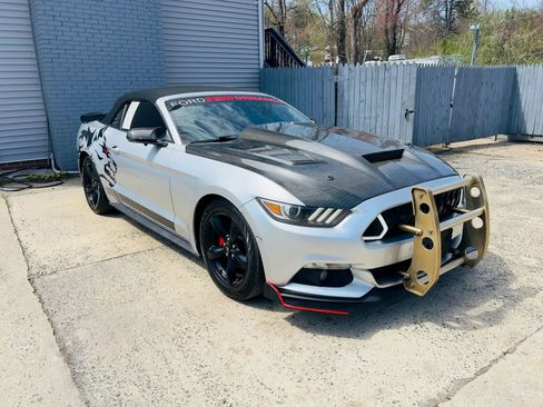 Used 2015 Ford Mustang Convertible w/ Equipment Group 051A image 15