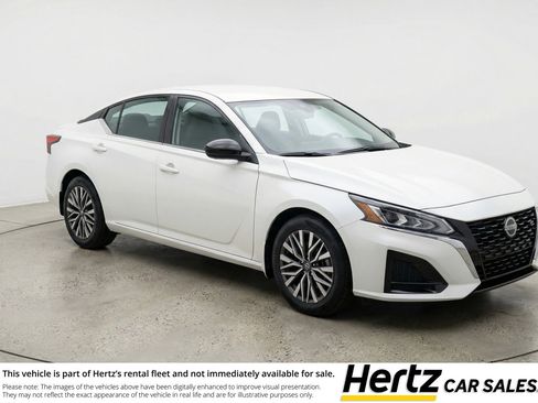 Used 2025 Nissan Altima 2.5 SV FWD image 1