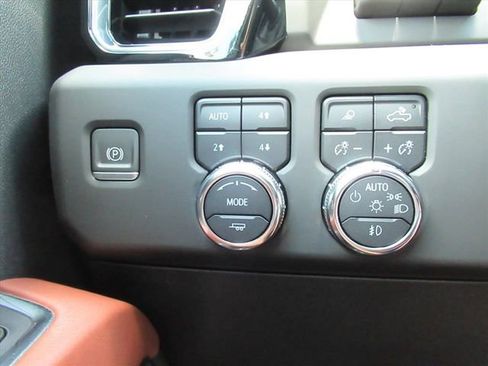 Used 2024 GMC Sierra 1500 Denali Ultimate AWD/4WD image 20