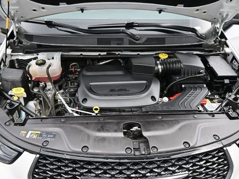 Used 2024 Chrysler Pacifica Limited w/ Trailer Tow Group image 42