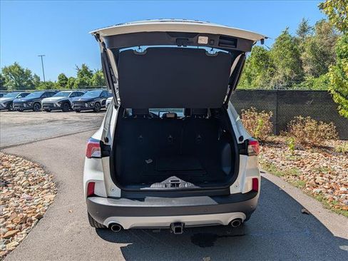 Used 2020 Ford Escape Titanium AWD/4WD image 19