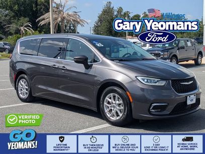 Used 2023 Chrysler Pacifica Touring-L