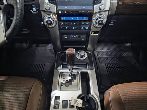 Used 2023 Toyota 4Runner Limited AWD/4WD image 20