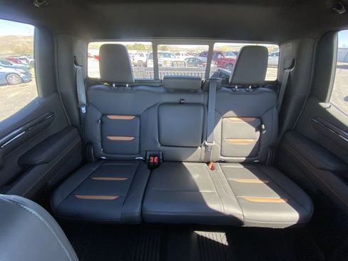 Used 2022 GMC Sierra 1500 AT4 w/ AT4 Premium Package AWD/4WD image 22