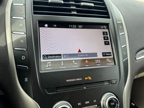 Used 2018 Lincoln MKC Reserve image 23