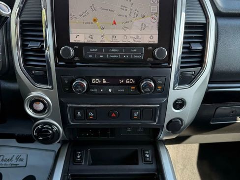 Used 2021 Nissan Titan SV w/ SV Convenience Package image 20