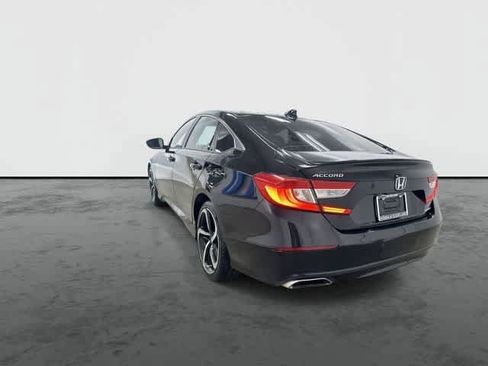 Used 2022 Honda Accord Sport image 2