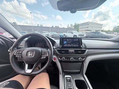 Used 2018 Honda Accord EX-L image 16