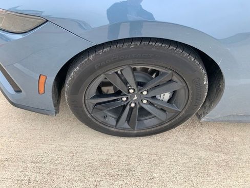 Used 2025 Ford Mustang GT RWD image 5
