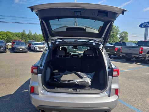 Certified 2023 Ford Escape ST-Line Select w/ Tech Pack #2 AWD/4WD image 3