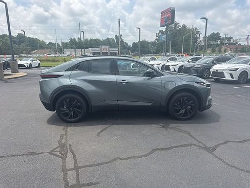 New 2026 Toyota C-HR AWD/4WD image 9