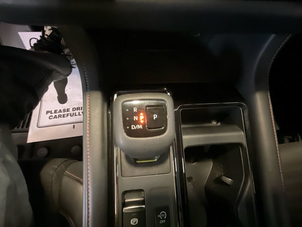 Used 2025 Nissan Pathfinder Rock Creek AWD/4WD image 21
