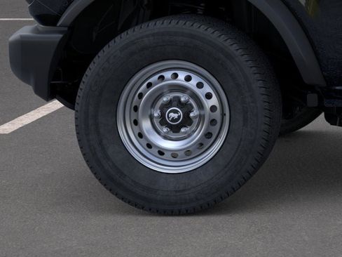 New 2025 Ford Bronco 4-Door image 21