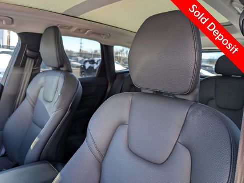 Used 2024 Volvo XC60 T8 Plus w/ Protection Package Premier image 10