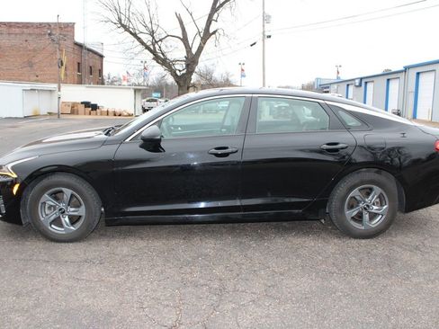 Used 2021 Kia K5 LXS image 6